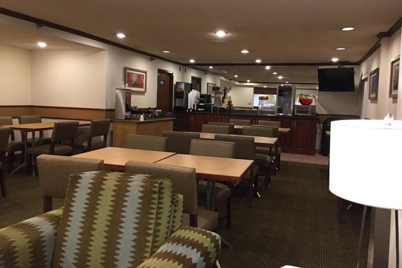Norwood Inn & Suites Indianapolis East Post Drive Ngoại thất bức ảnh