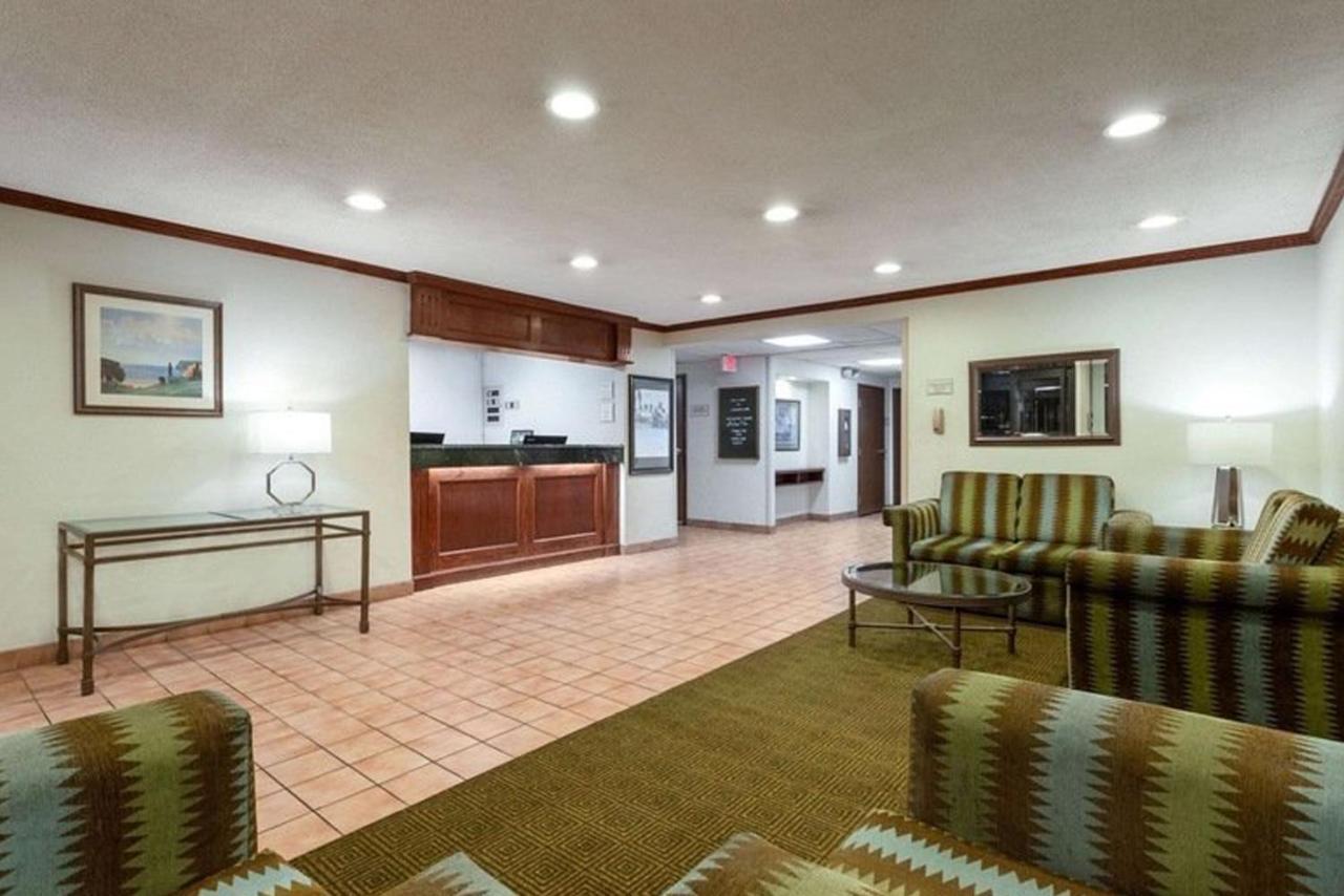 Norwood Inn & Suites Indianapolis East Post Drive Ngoại thất bức ảnh