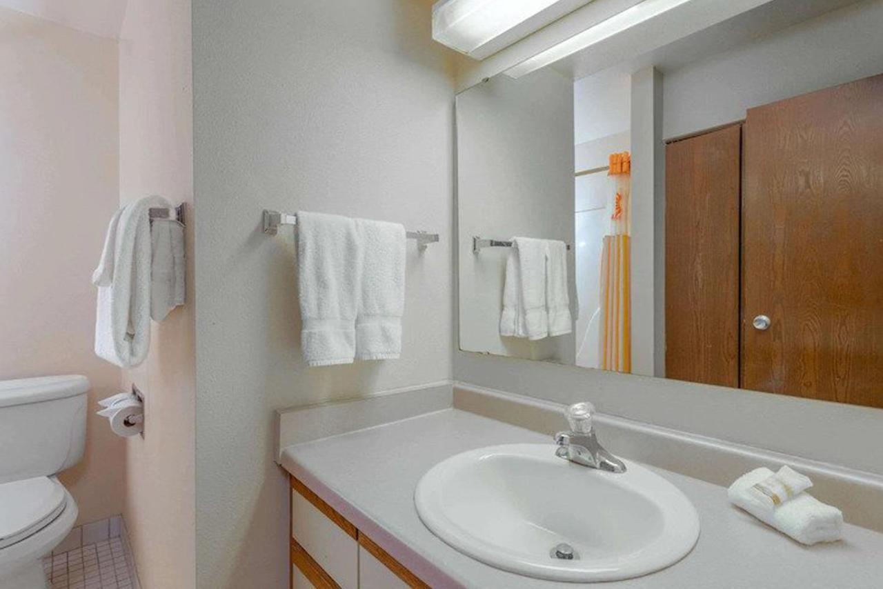 Norwood Inn & Suites Indianapolis East Post Drive Ngoại thất bức ảnh