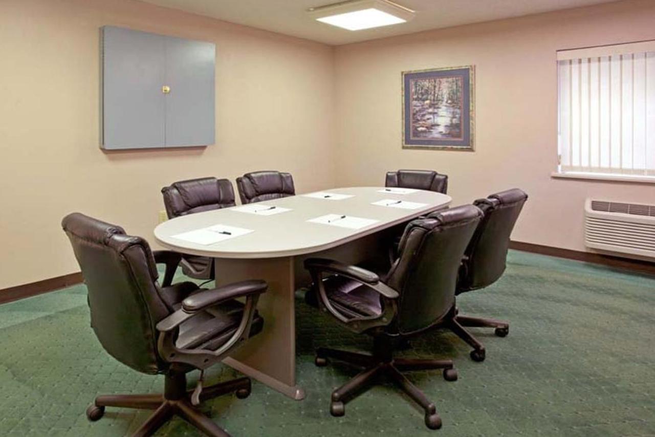 Norwood Inn & Suites Indianapolis East Post Drive Ngoại thất bức ảnh
